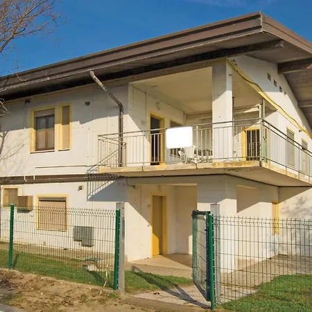 Ca'gialla 4 Apartment *